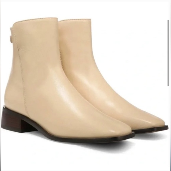 Sam Edelman Thatcher Eggshell Side Zipper Square Toe
Low Block Heel Boots size 6 - Picture 4 of 16